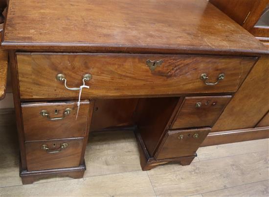 A Georgian mahogany pedestal desk W.95cm